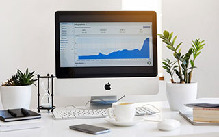 日本国脚佐野海舟结婚，其妻子木下樱是一名模特