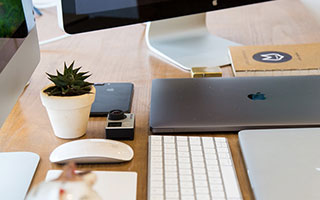 【直播】Jiejie：神仙大战啊！两边唯一没有失误的就是Xun，进攻尽力后面发挥也