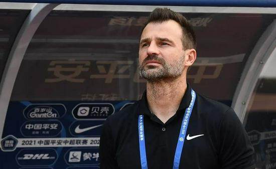 莱科烦恼第二回合如何部署防线 贺惯伤重几定缺阵